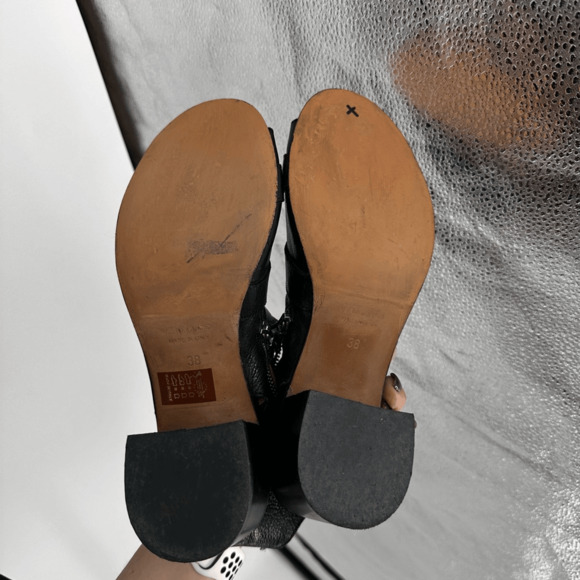 Phisique de Femme Block Heel Buckle Sandals Soft Leather Goth Steampunk - Picture 12 of 12